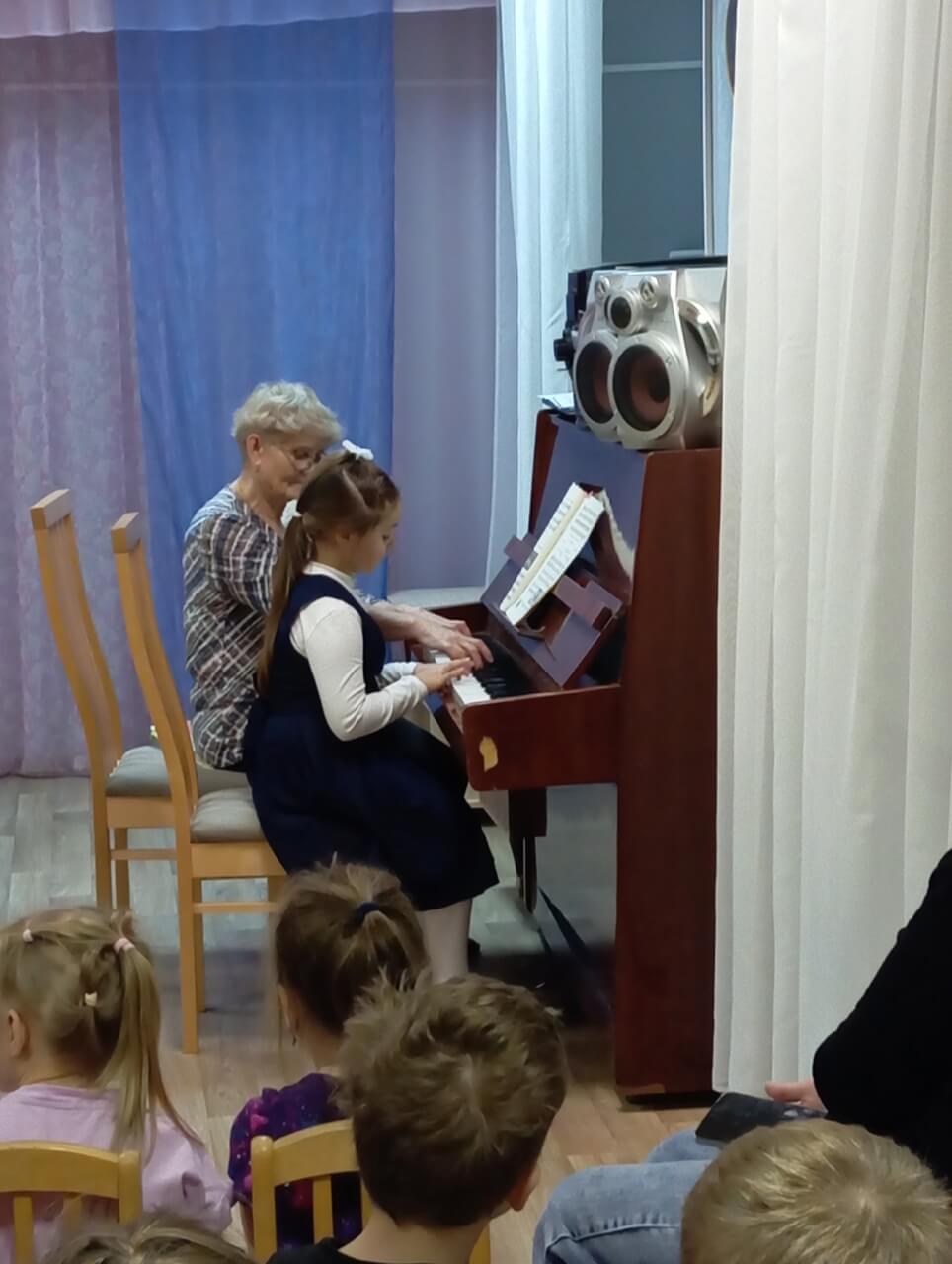 Фото 4 (третий слайдер)